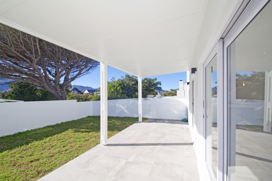 4 Bedroom Property for Sale in Imhoffs Gift Western Cape